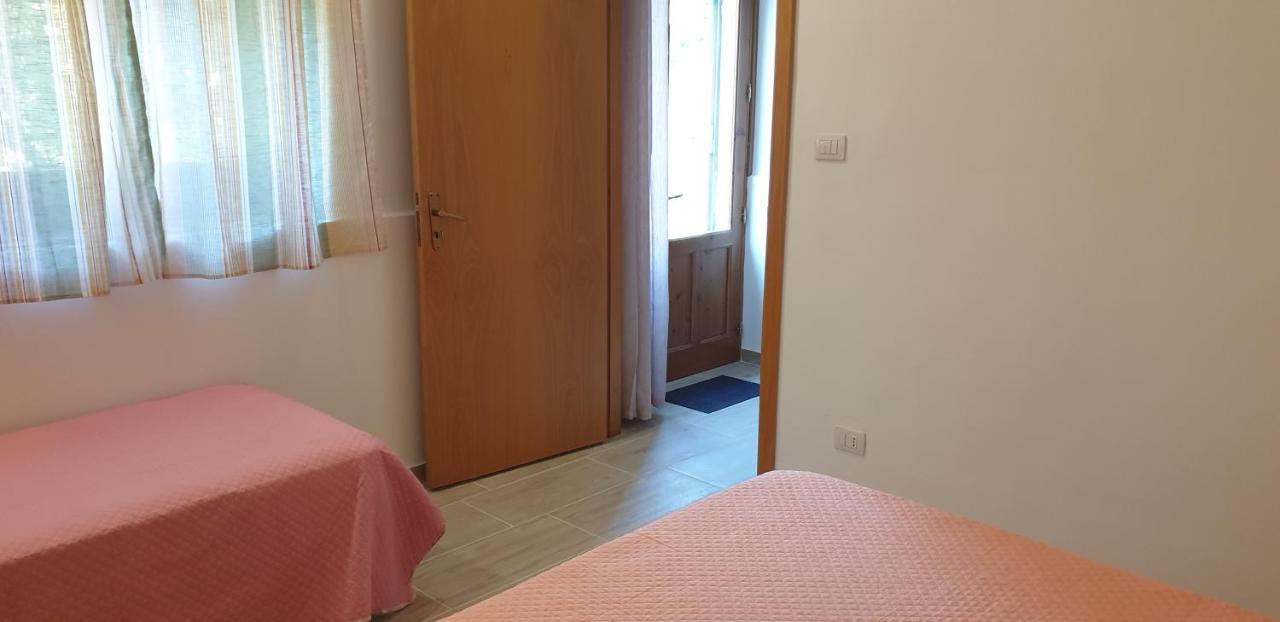 Casa Vacanza Etna Evergreen Villa ปิเอดิมอนเต เอตเนโอ ภายนอก รูปภาพ